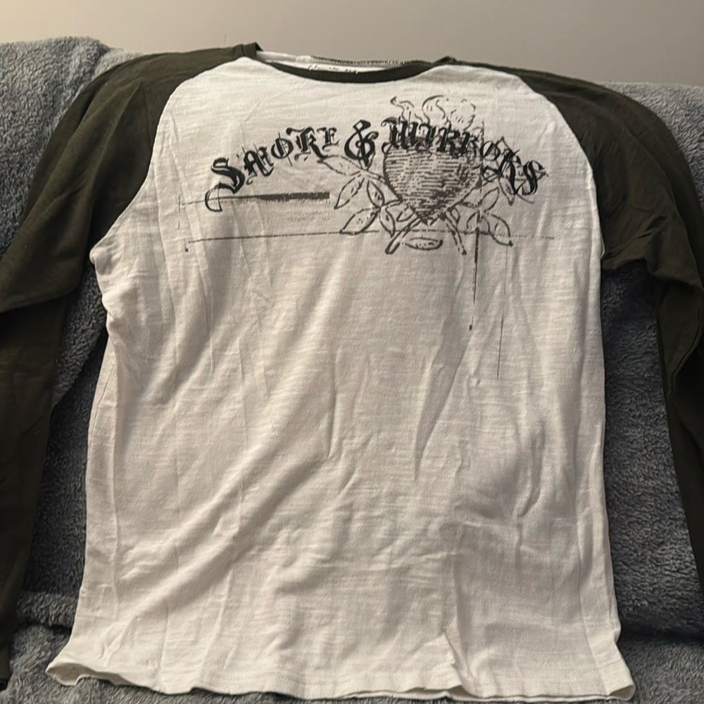 Gently use shirt